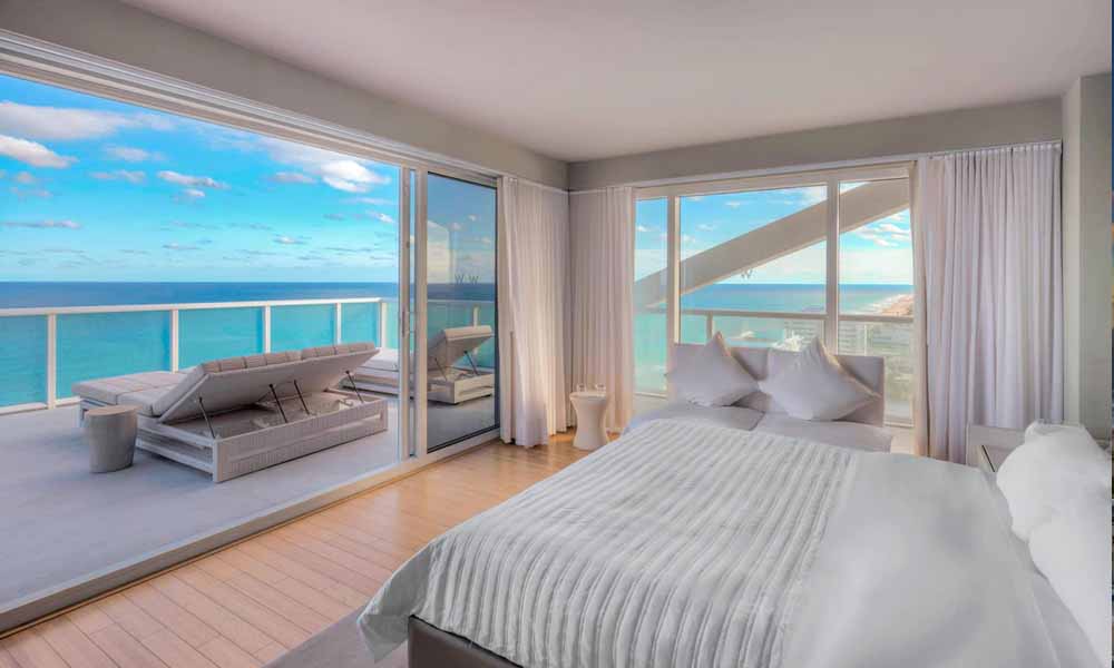 fort-lauderdale oceanfront hotel with balcony