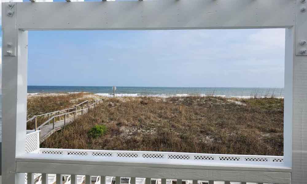 Carolina-Beach-Oceanfront-Hotels With-Balcony