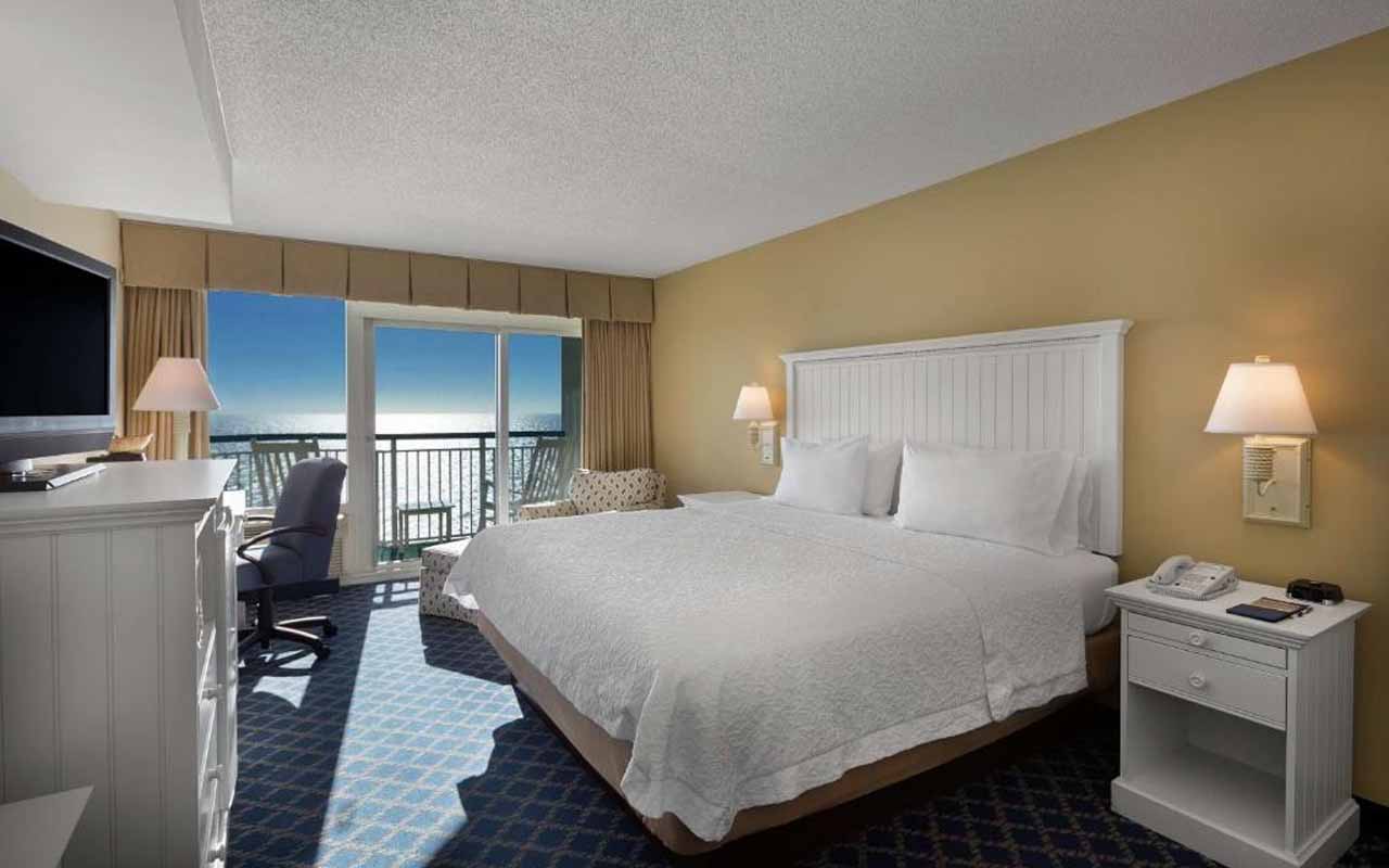 myrtle-beach-oceanfront hotels with balcony