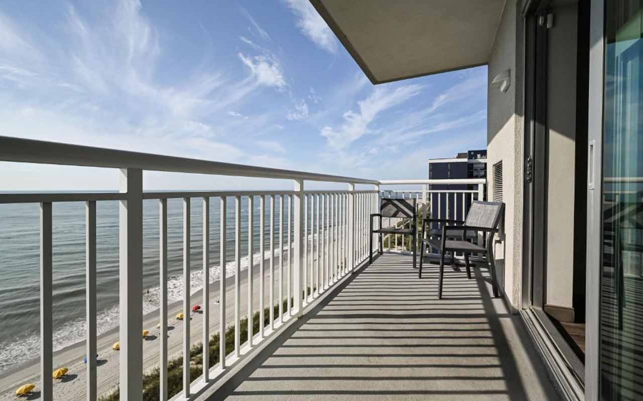 myrtle-beach-oceanfront hotels with balcony