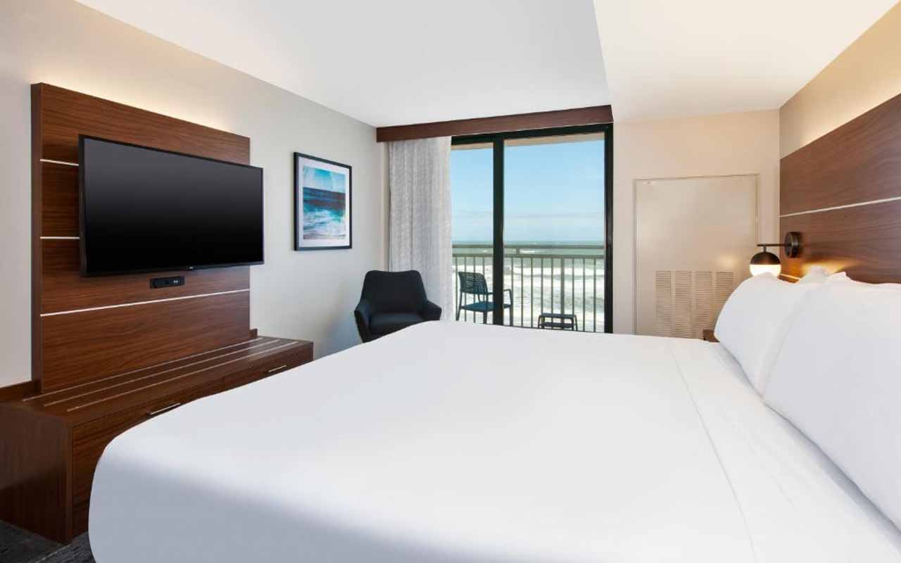 virginia beach oceanfront-hotels-with-balcony