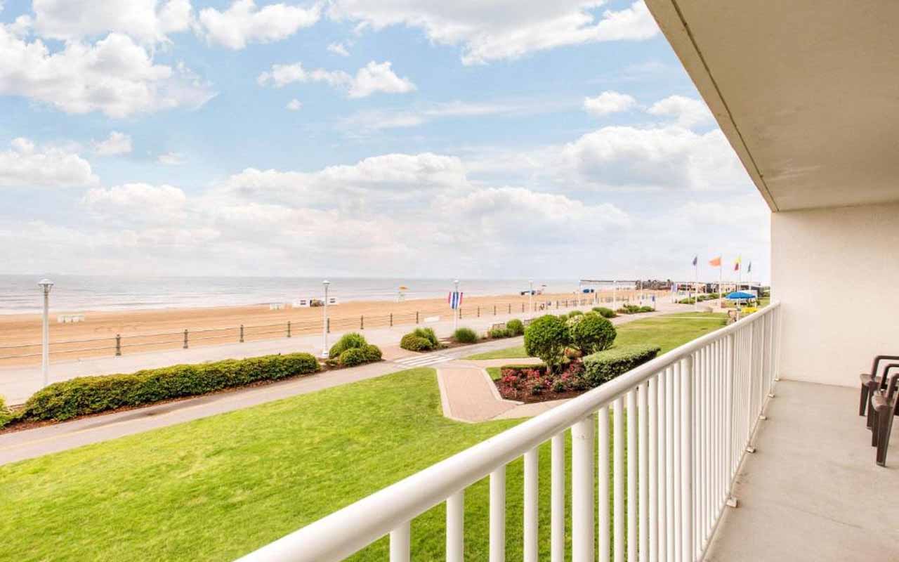 virginia beach hotels oceanfront-with-balconies
