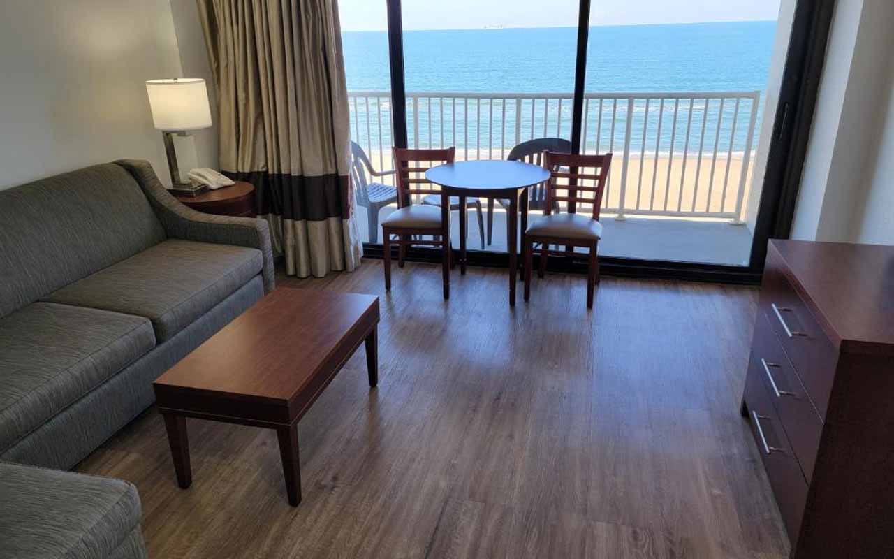virginia beach hotels oceanfront with-balconies