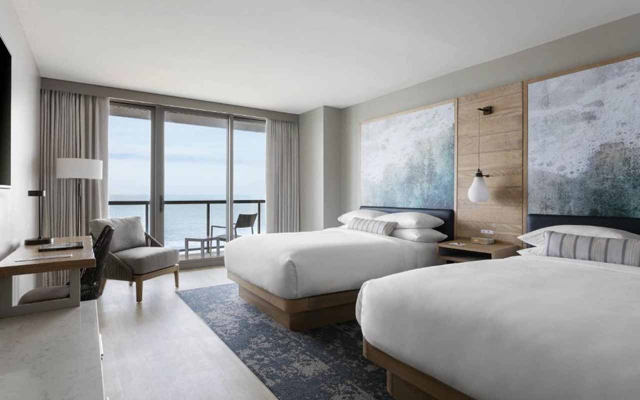 virginia-beach-hotels oceanfront with balconies