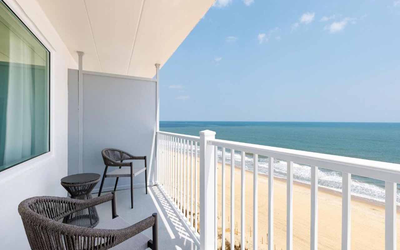 ocean-city-maryland-boardwalk-hotels-with balcony