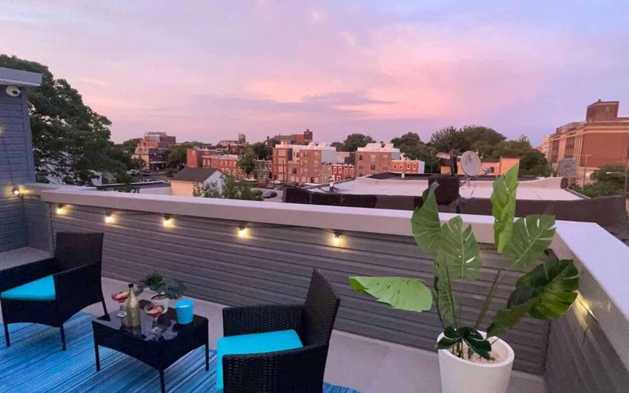 Philadelphia-Hotel-With Balcony