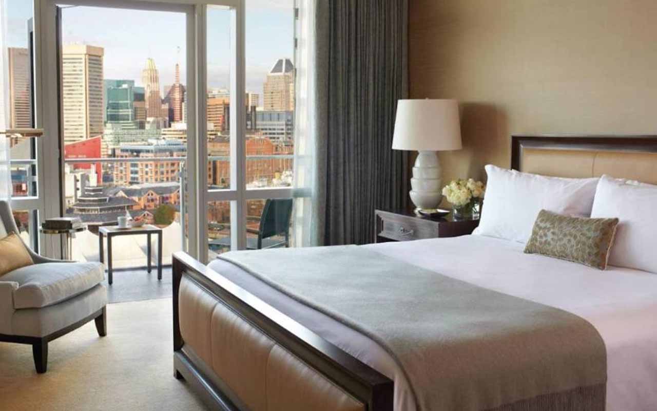 baltimore hotels with-balcony