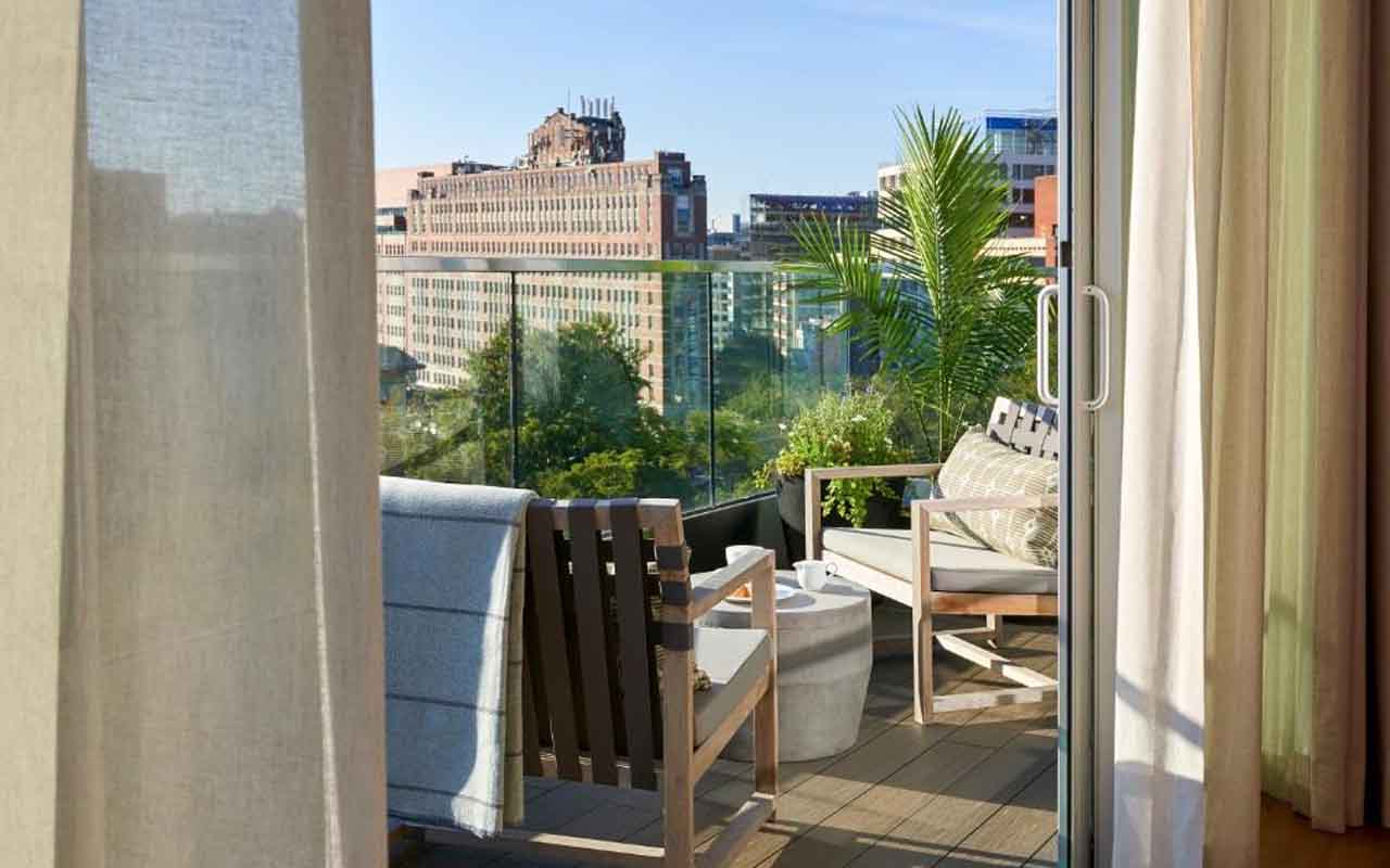 washington-dc-hotel-with balcony