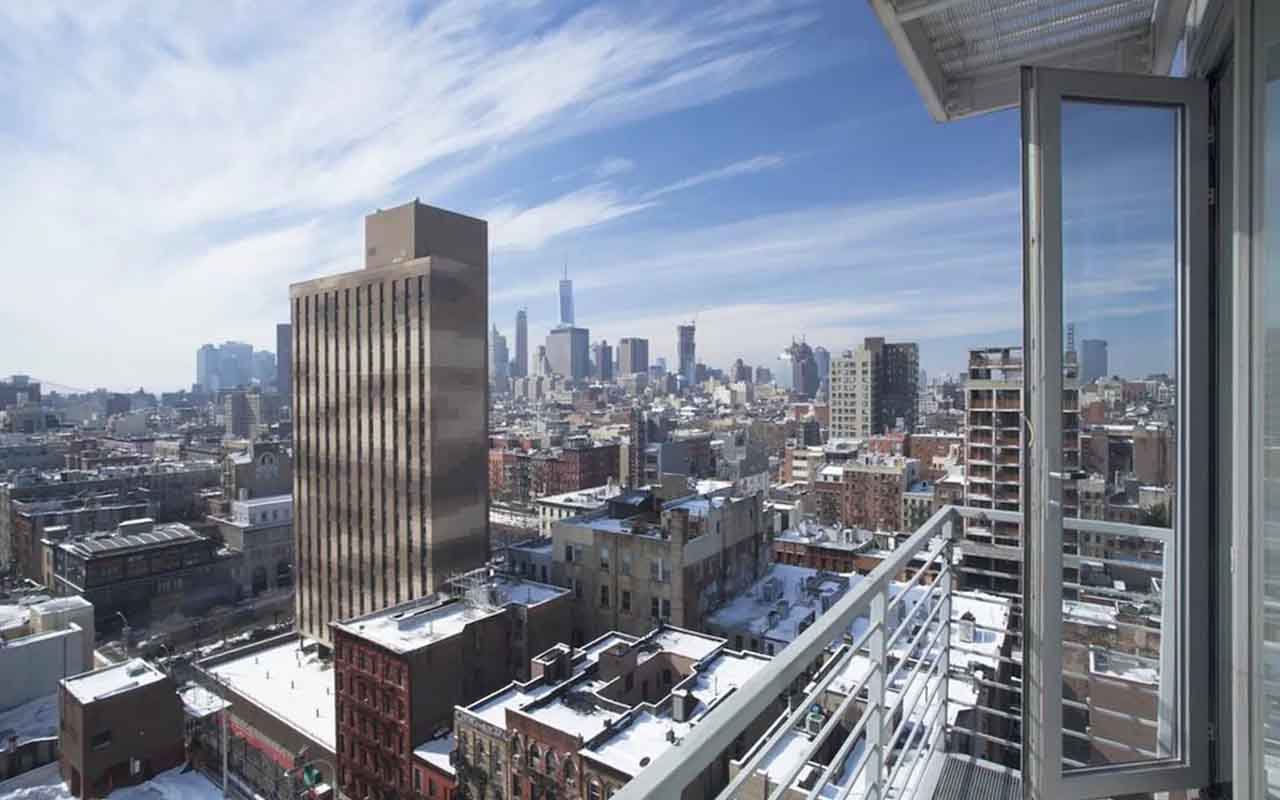 hotels with balconies in nyc