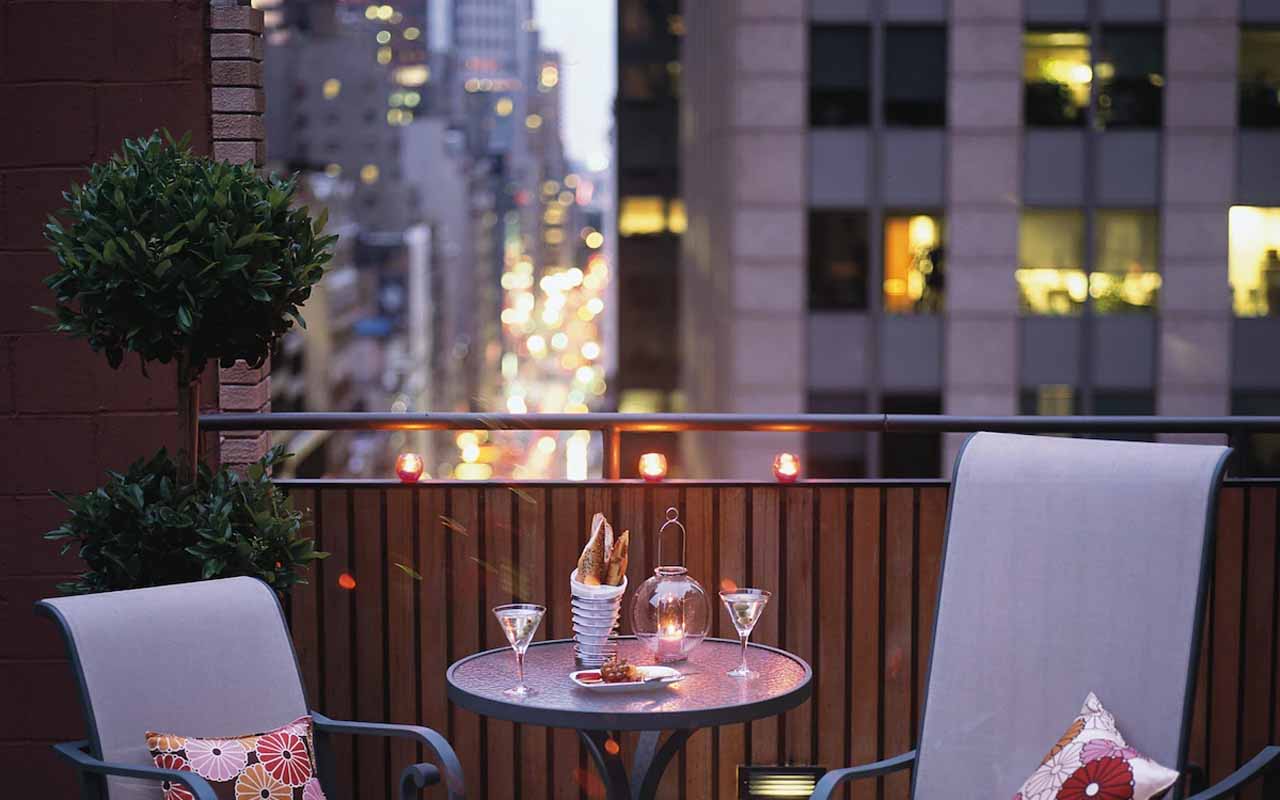 hotels with-balcony-nyc