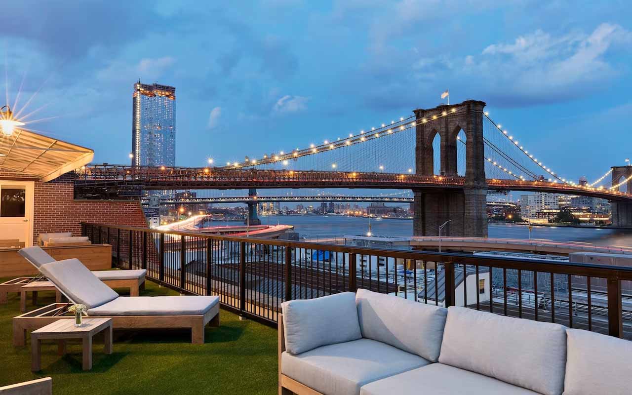 hotels-with-balcony nyc