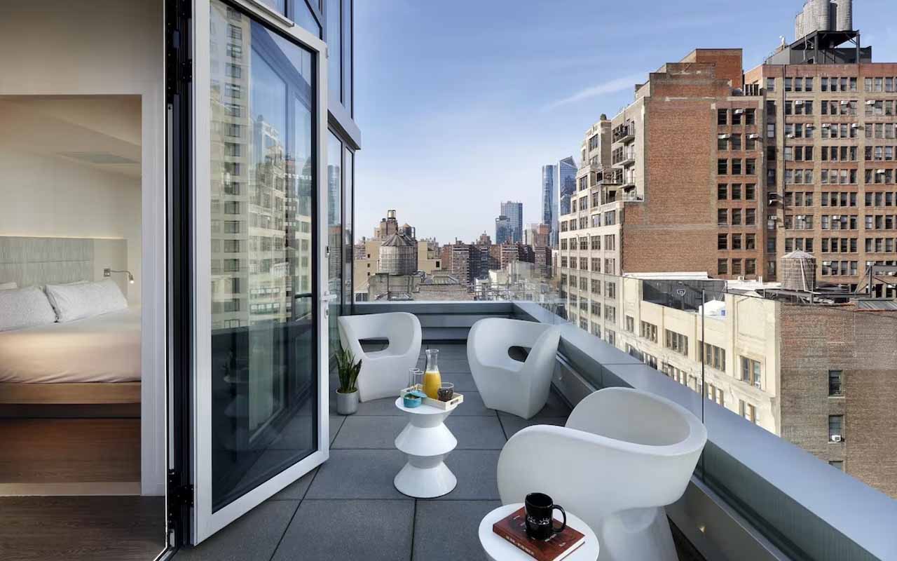 nyc-hotels-with-balconies