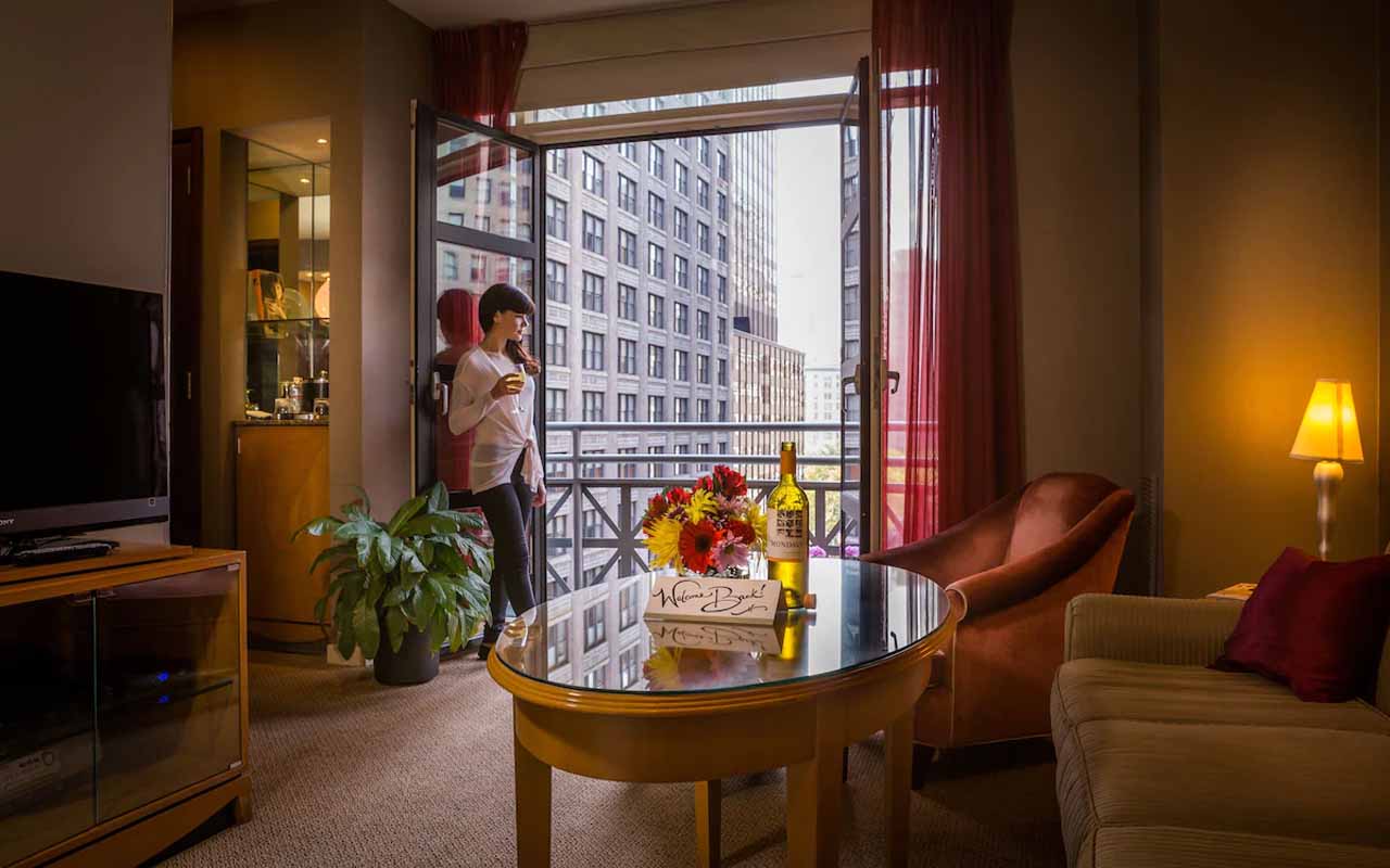 nyc hotels with balconies