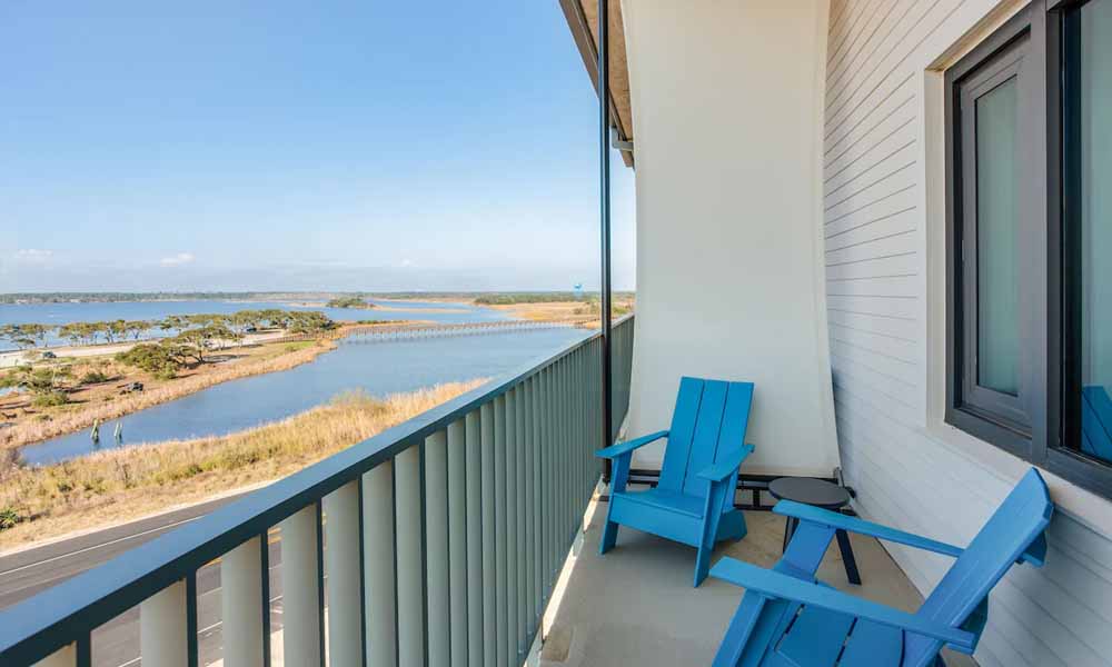 Gulf-Shores-Hotels-On The Beach With Balcony