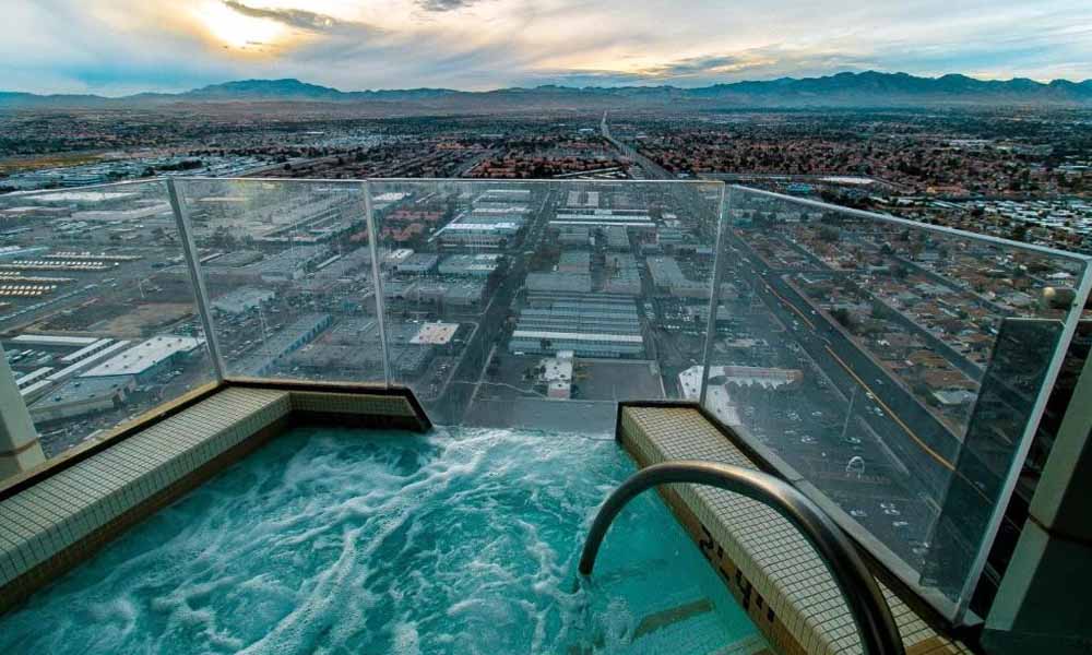 Las Vegas Hotel with Jacuzzi on Balcony