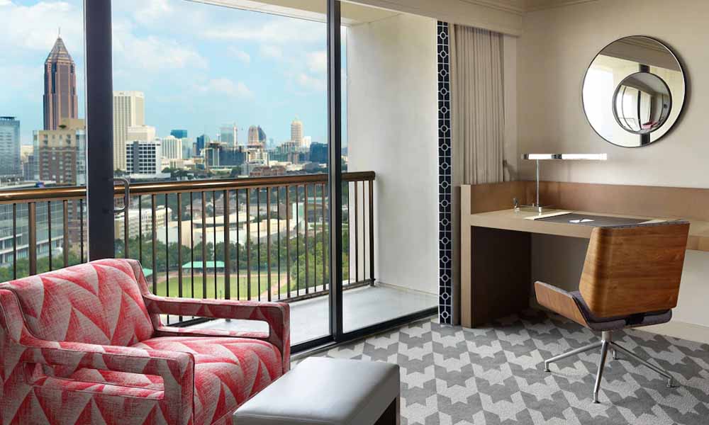 atlanta hotels with balcony