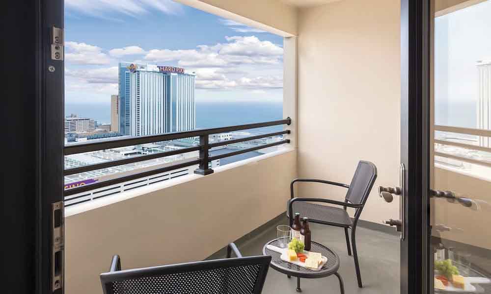 atlantic-city-hotels with balcony