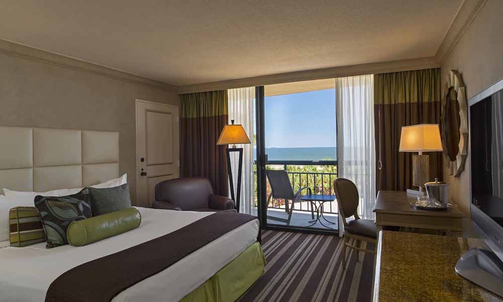 galveston hotels on the beach with balcony