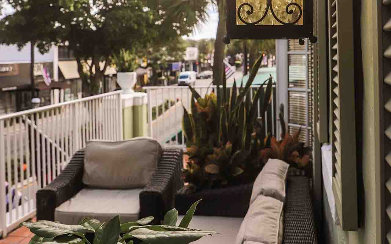 fort lauderdale-hotels-with-balcony