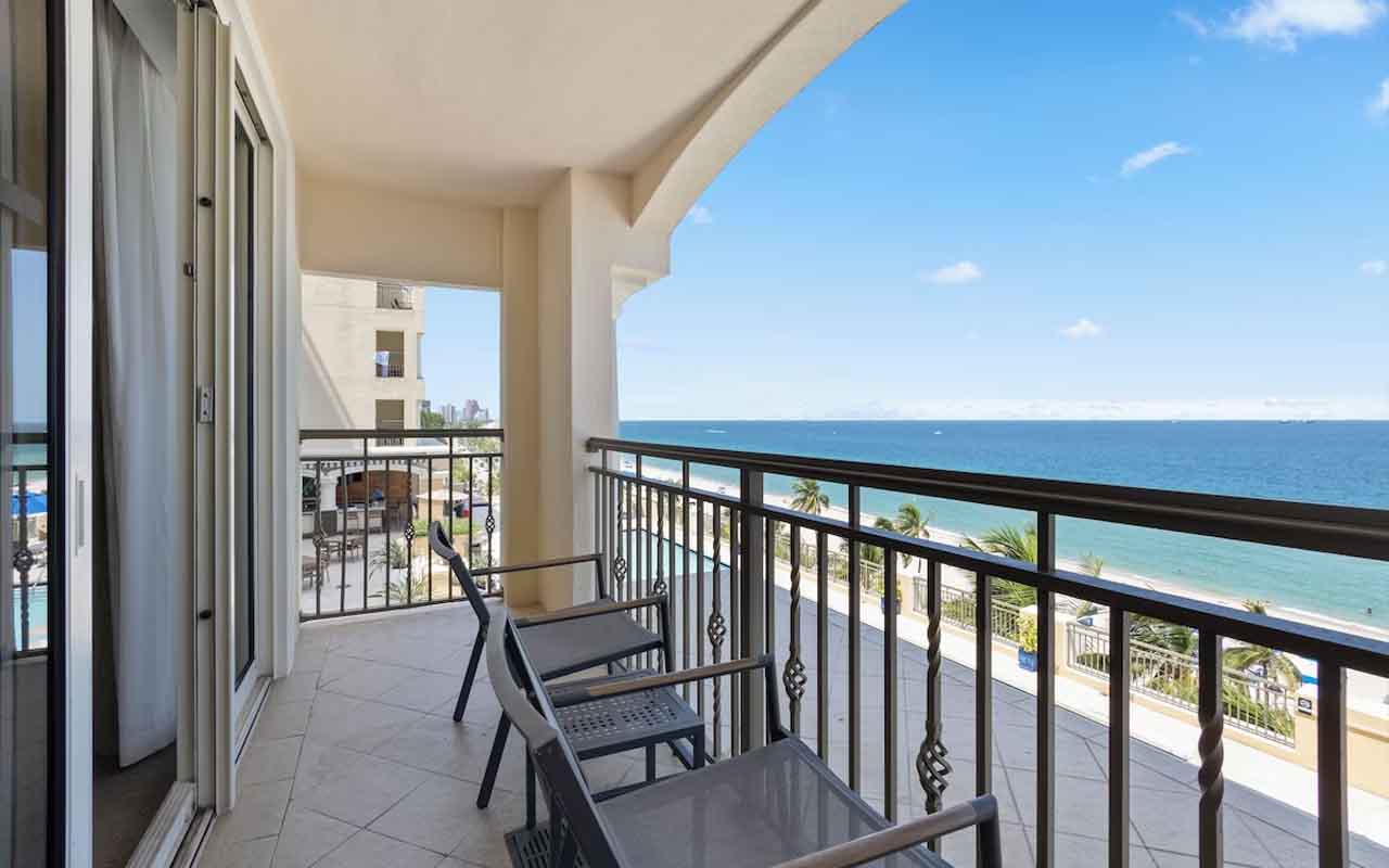 fort-lauderdale hotels with-balcony