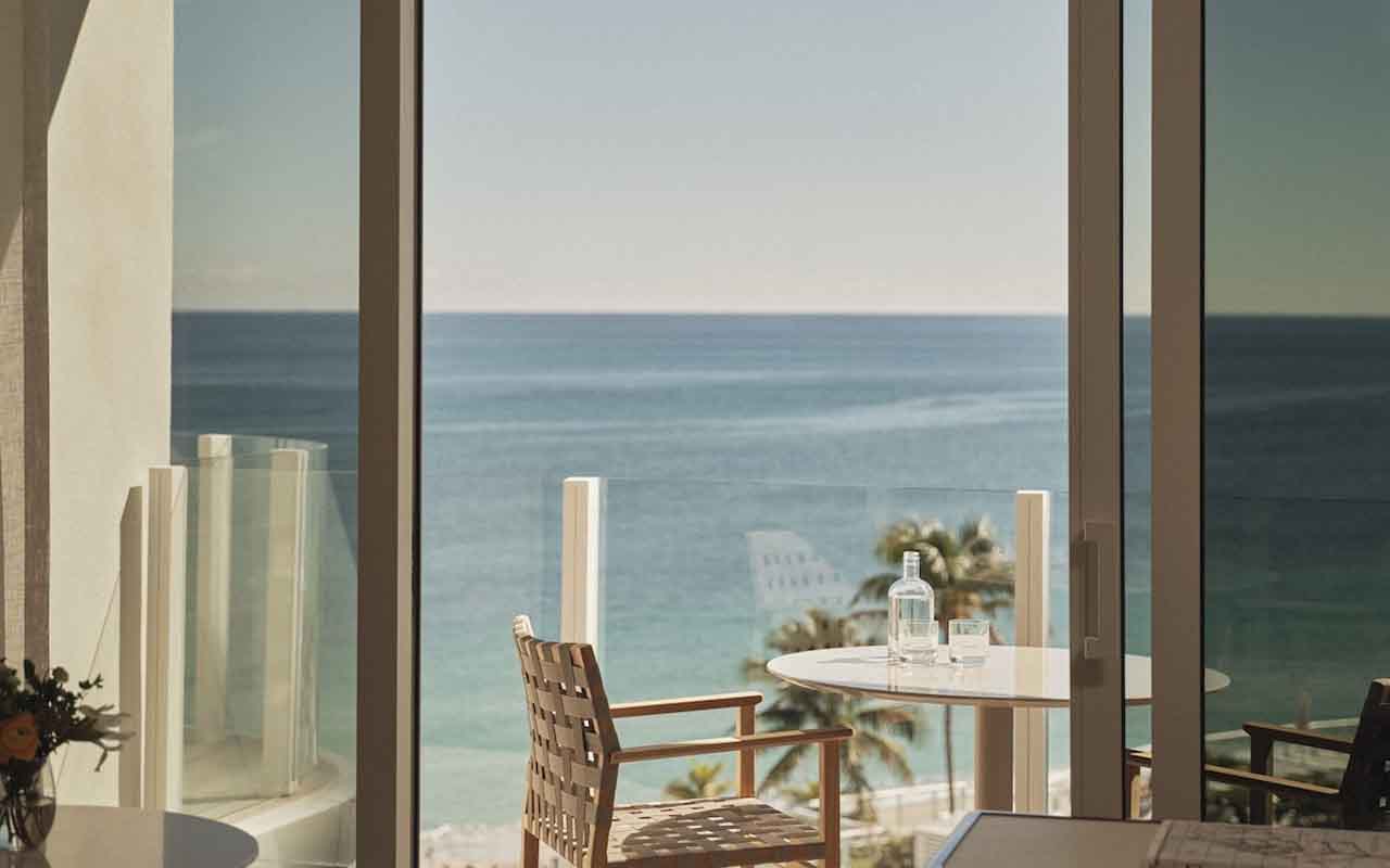fort lauderdale hotels with balcony