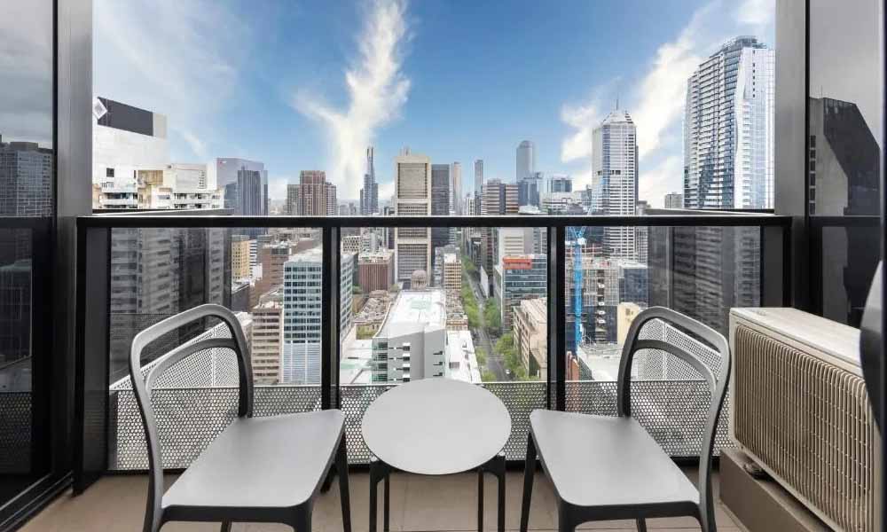 hotels with balcony-melbourne