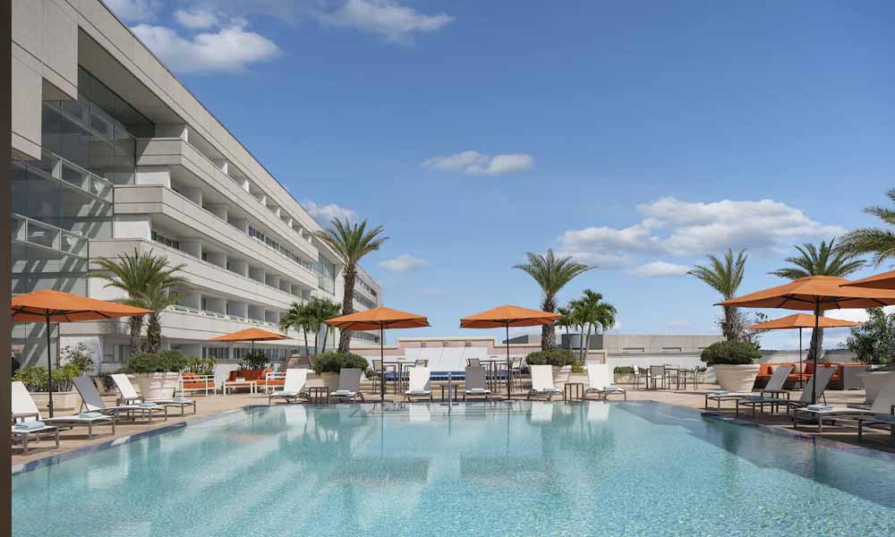 orlando-hotel with balcony