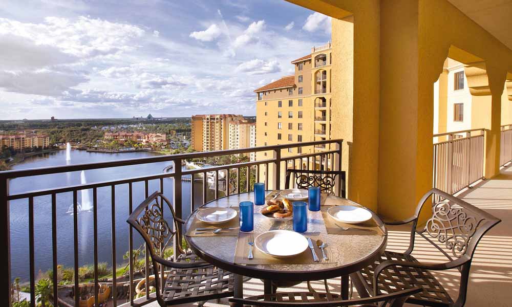 orlando-hotel-with balcony