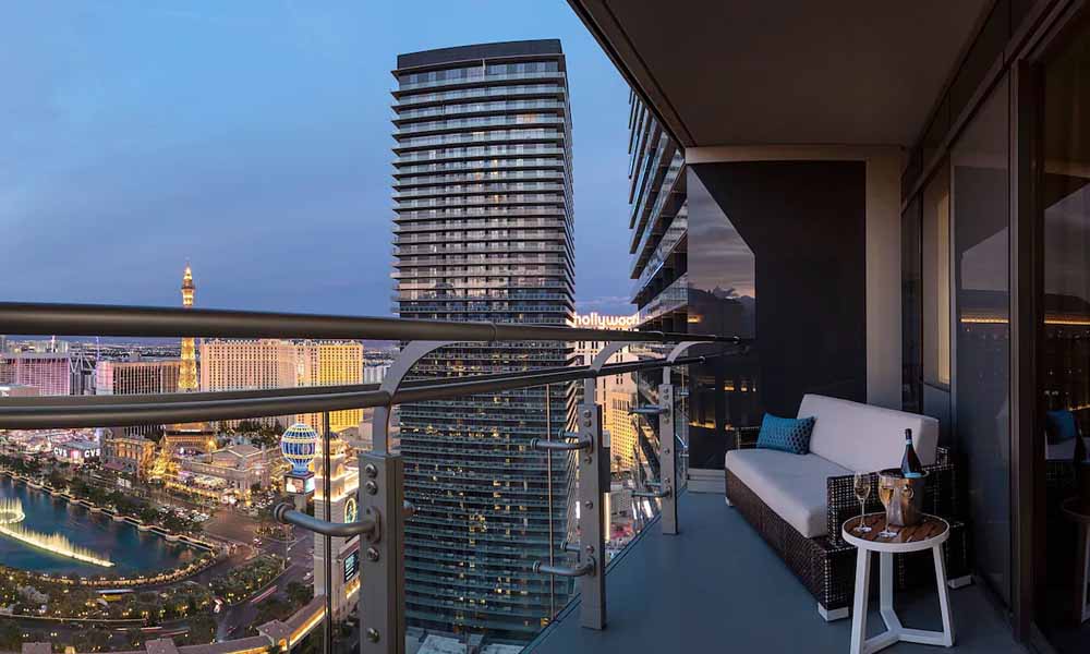 las vegas hotels with balcony