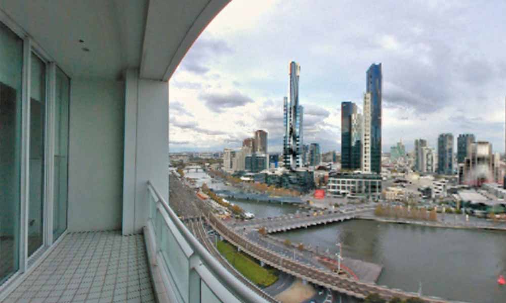 melbourne hotels-with-balcony-cbd