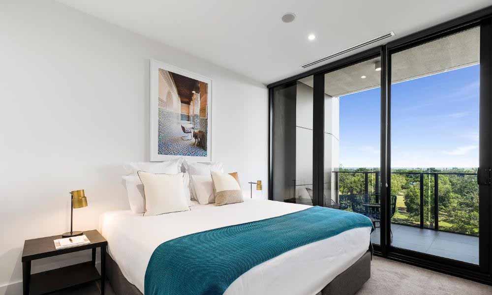 melbourne-hotels with-balcony-cbd