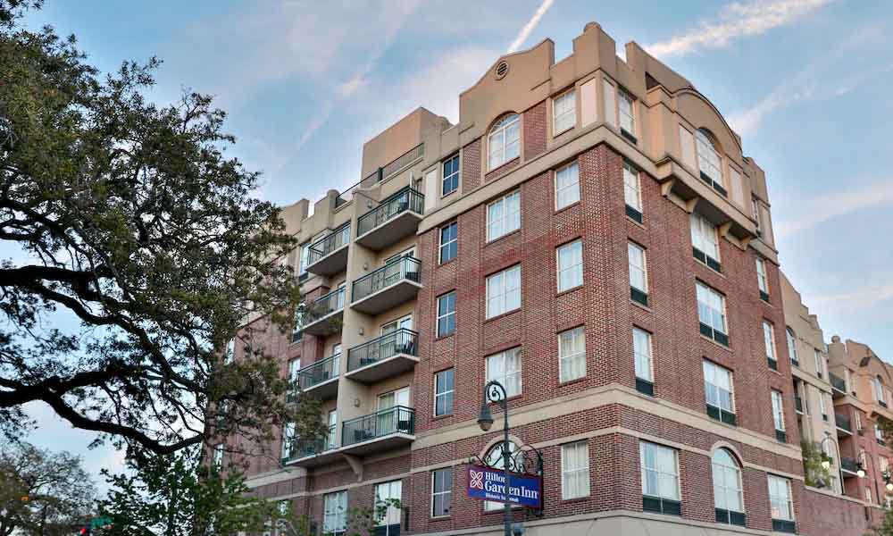 savannah riverfront hotels with balcony