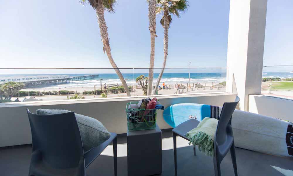 san-diego-hotel with balcony