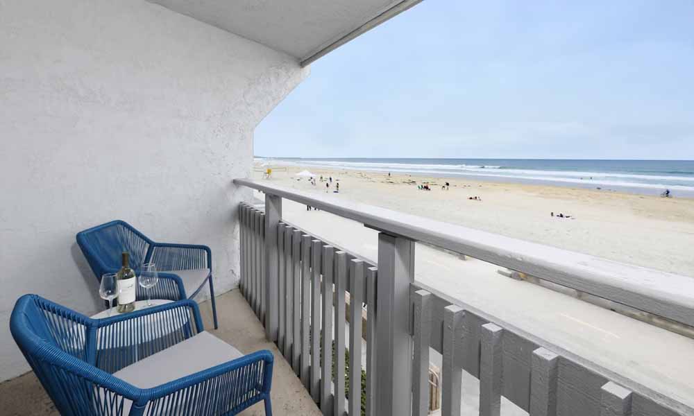 san diego hotel with balcony