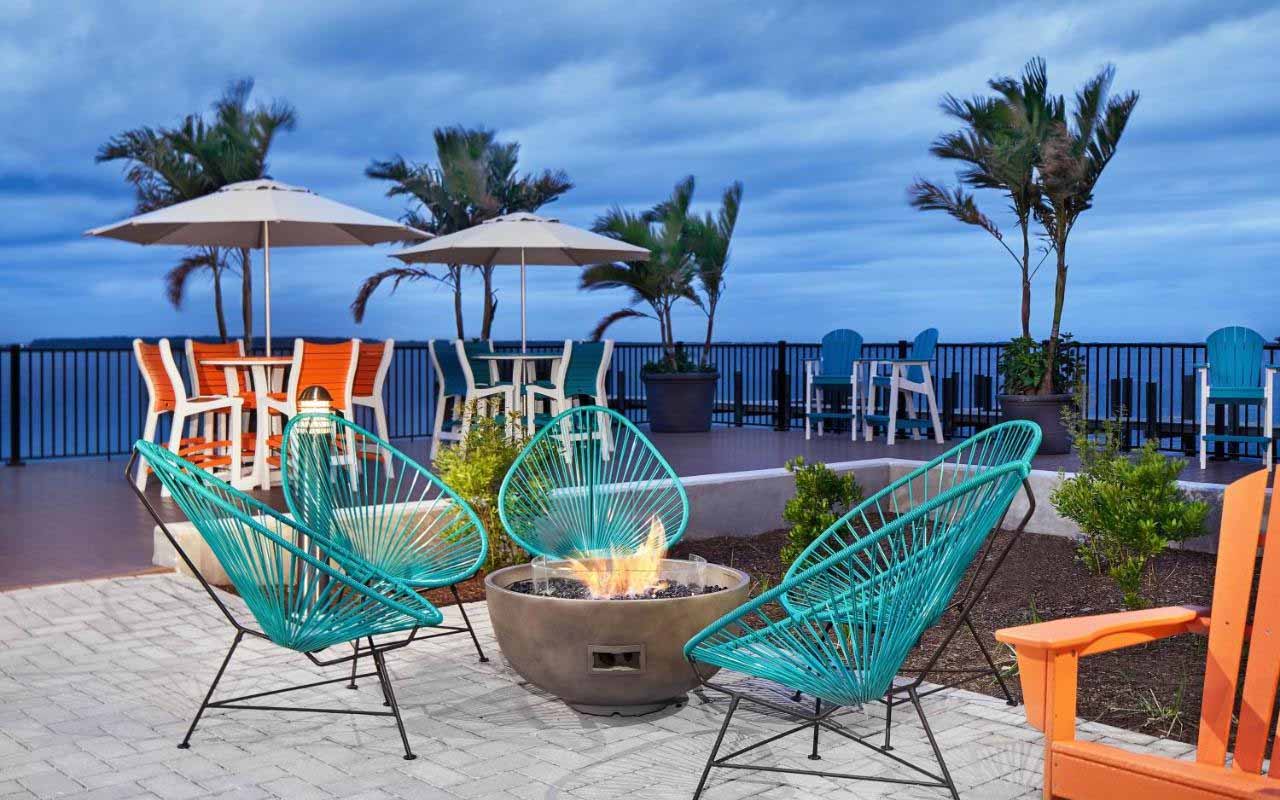ocean-city-maryland boardwalk hotel with-balcony