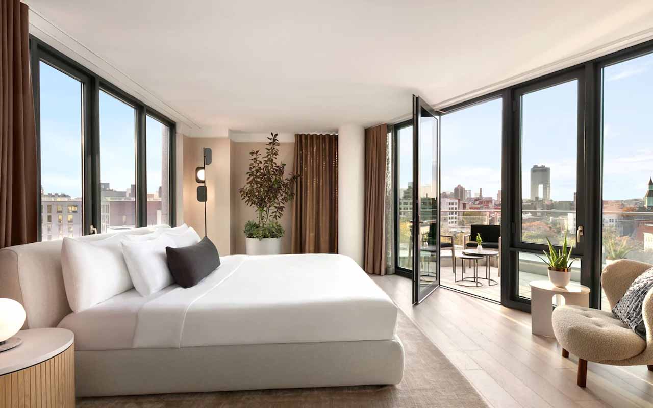 brooklyn-hotels-with-balcony