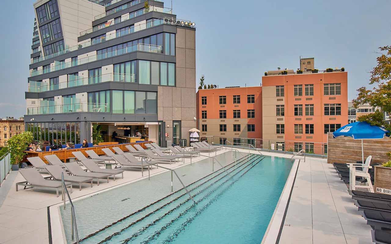 brooklyn-hotels-with balcony