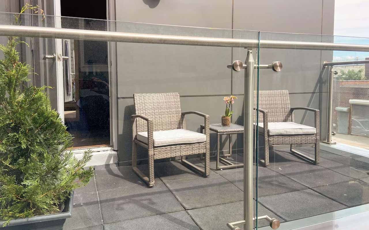 brooklyn-hotels with balcony