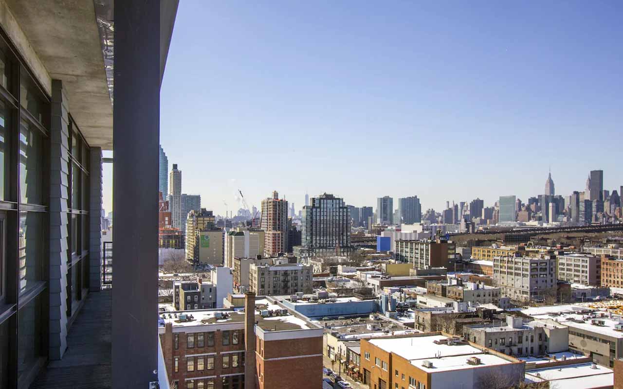 hotel with balcony nyc
