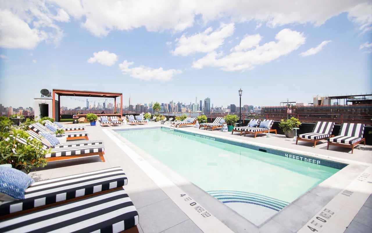 hotels downtown-brooklyn with-balcony