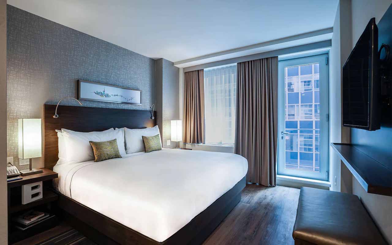 hotels in manhattan with-balcony