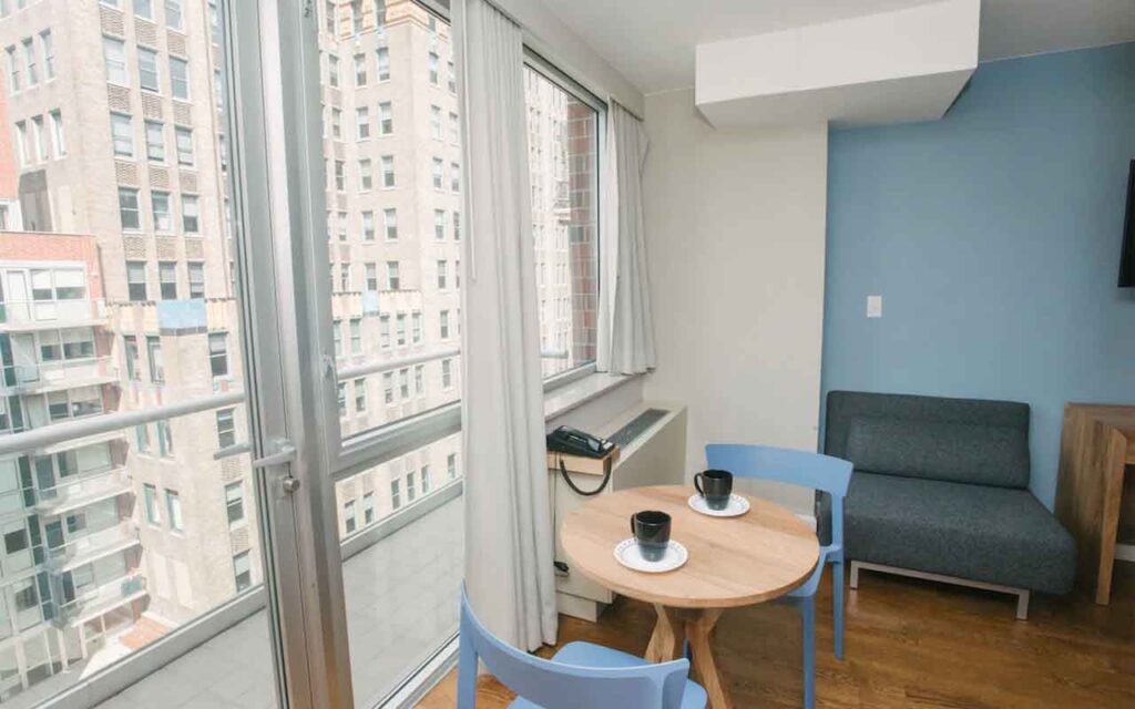 manhattan new york hotels with balconies