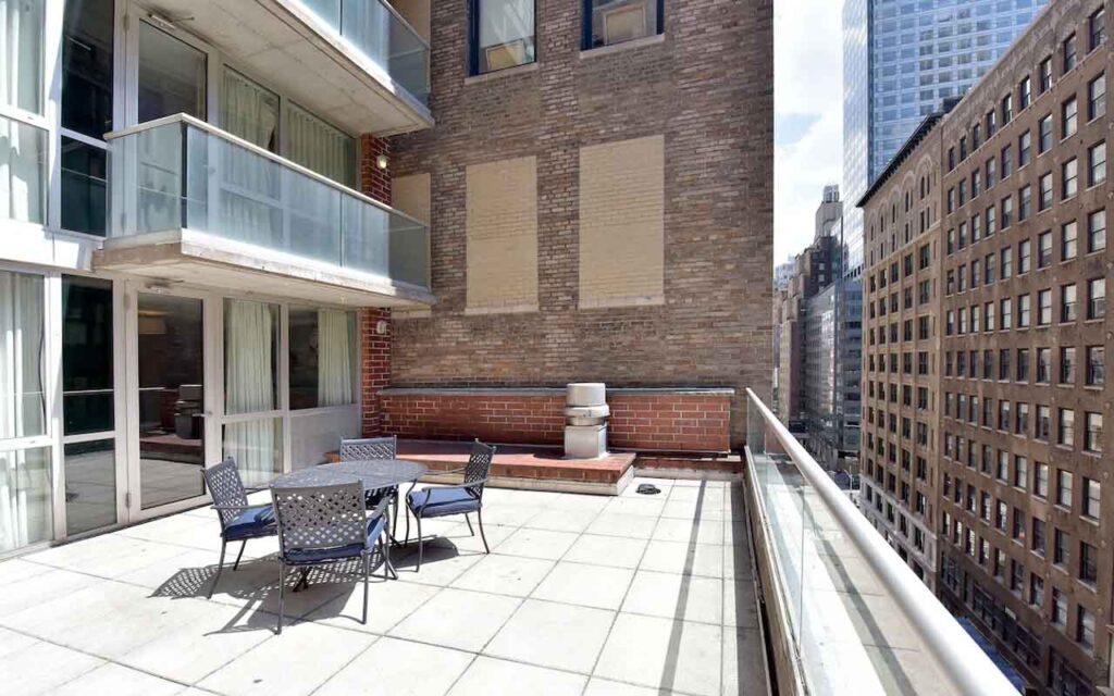 manhattan-new york hotels with balconies