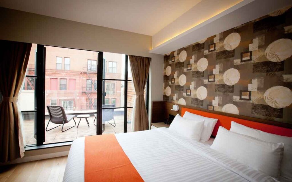 nyc hotel-with-balcony